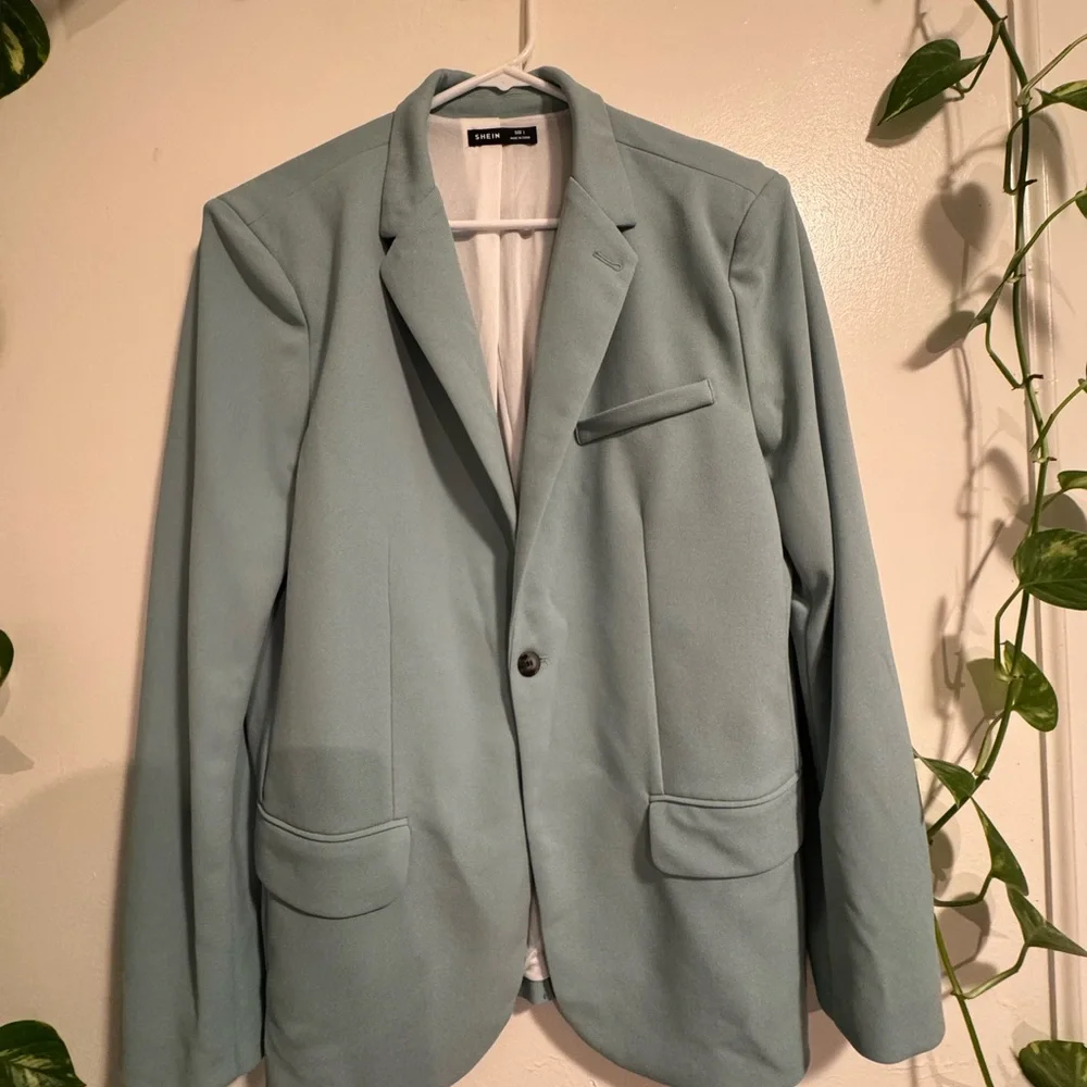 SHEIN Men's Light Green Suit